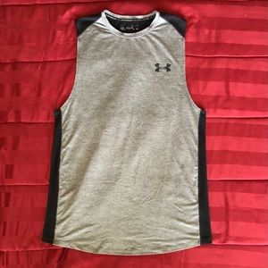 Under Armor UA MEDIUM Fitted stretchy Tank Top